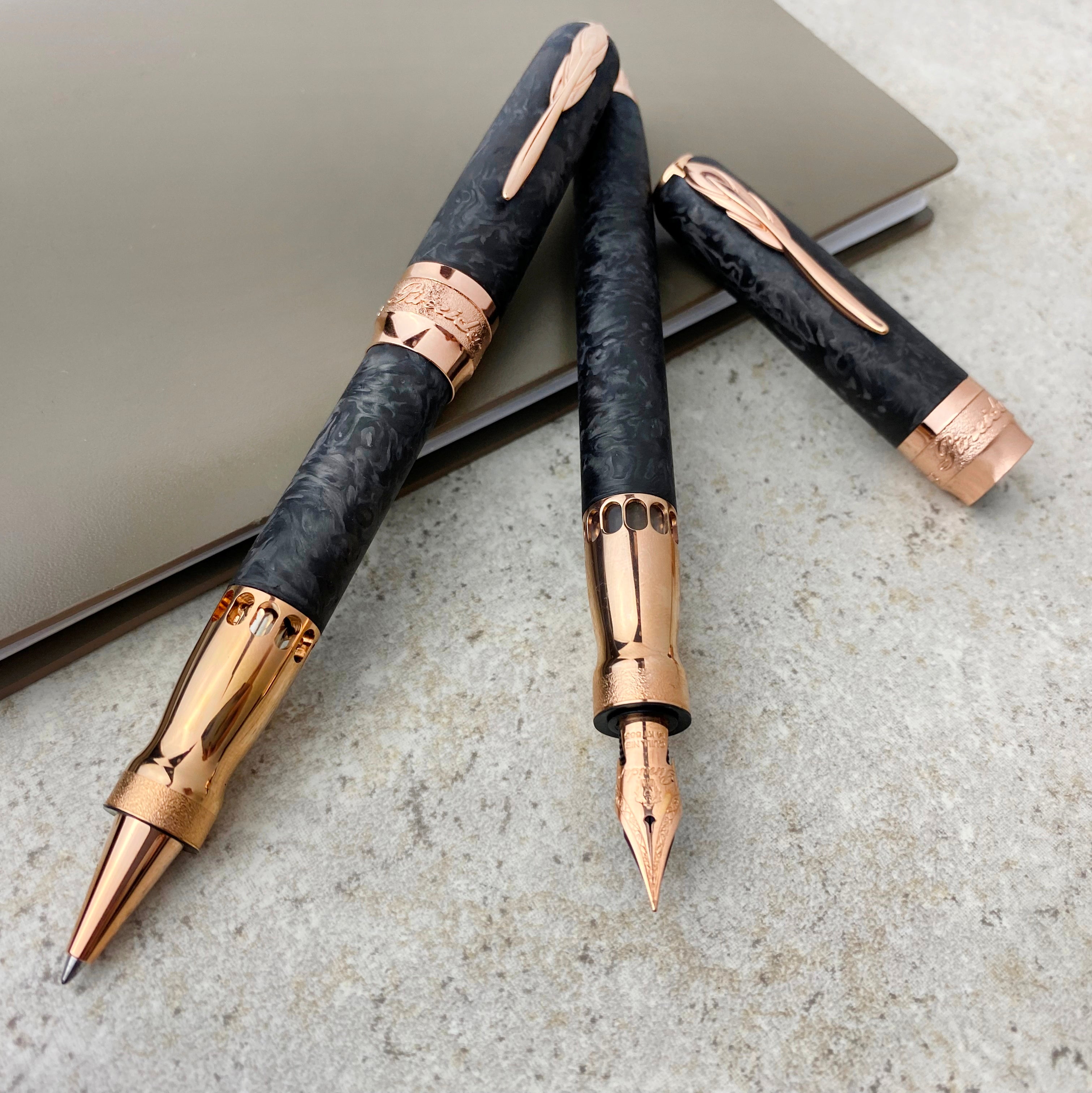 La Grande Bellezza Forged Carbon Fountain Pen