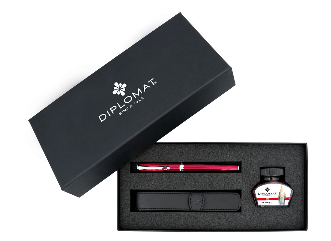 diplomat-excellence-fountain-pen-gift-set-red-pensavings