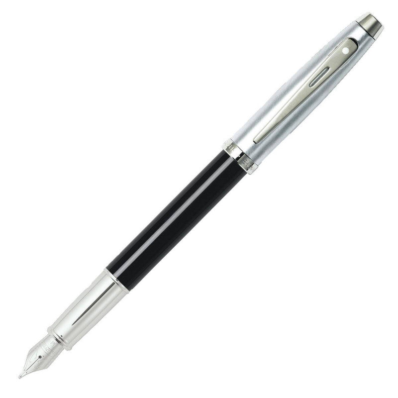 Sheaffer 100 Fountain Pen, Black & Brushed Chrome