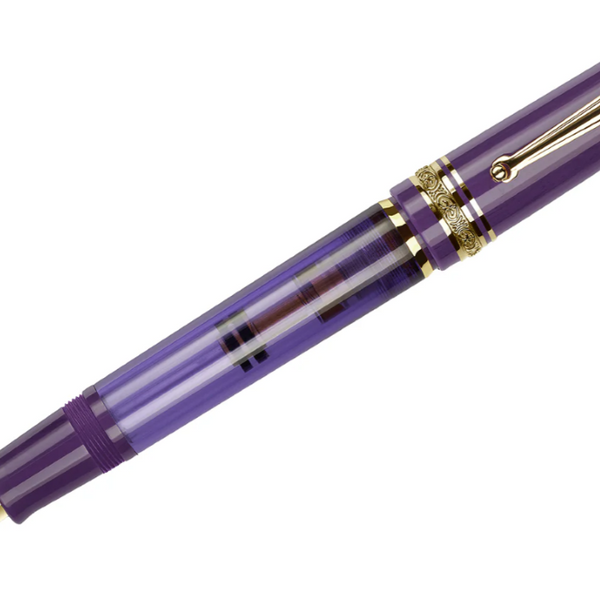 Delta Majestic Limited Edition Fountain Pen, Gold Trim, 14K Nib