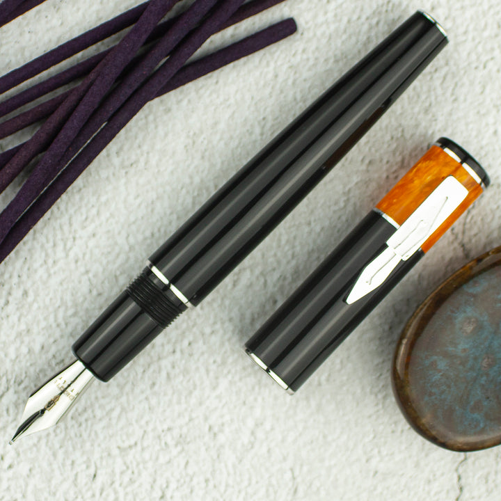 Delta Icon Orange/Black Fountain Pen