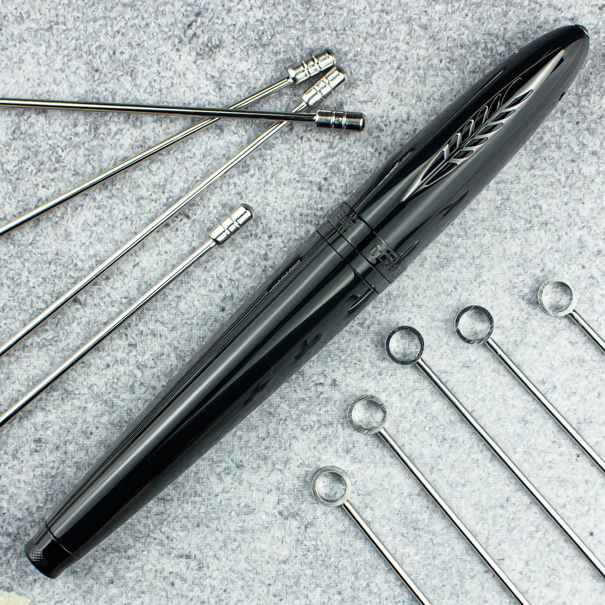 Pineider Modern Times (Tempi Moderni) Black - Black Trim, Fountain Pen