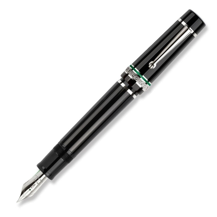 Delta Magnifica Oversized Fountain Pen, Black Lacquer & Green