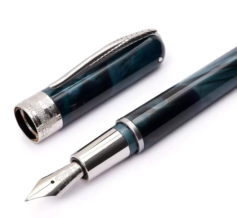 Pineider Avatar Compact Mini Fountain Pen, Imperial Green