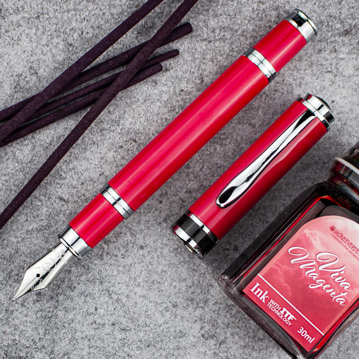 Monteverde Innova Viva Magenta Color of the Year 2023 Set Fountain Pen & 30ML Ink