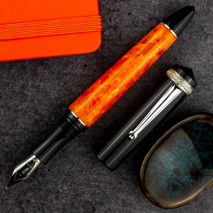 Delta DV Write Balance 14kt Fountain Pen