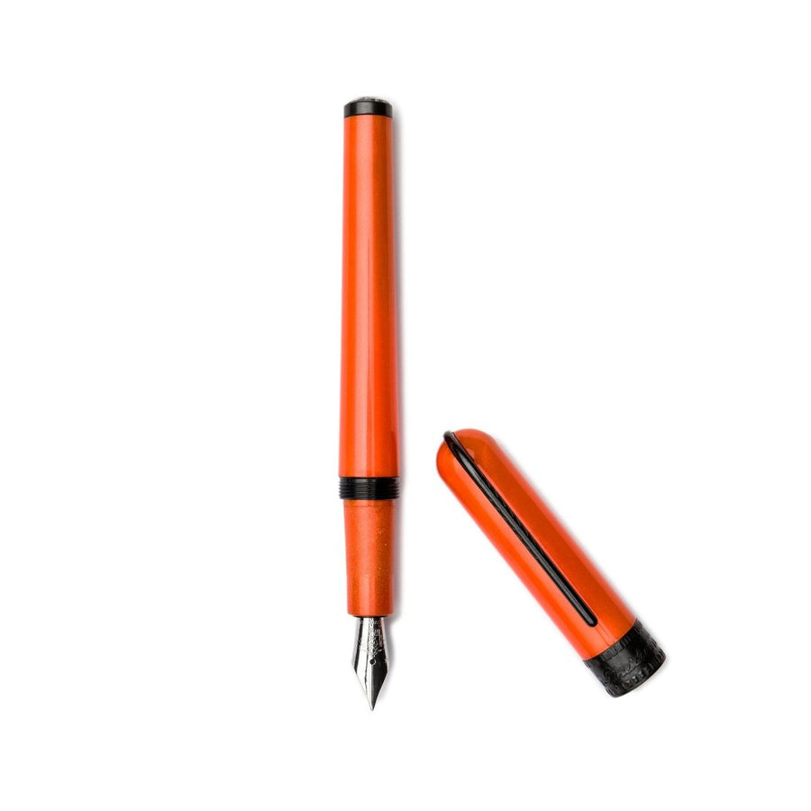 pineider-metropolis-orange-fountain-pen-pensavings