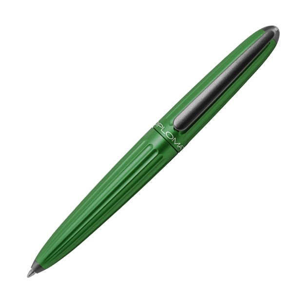 diplomat-aero-green-ballpoint-pen-pensavings
