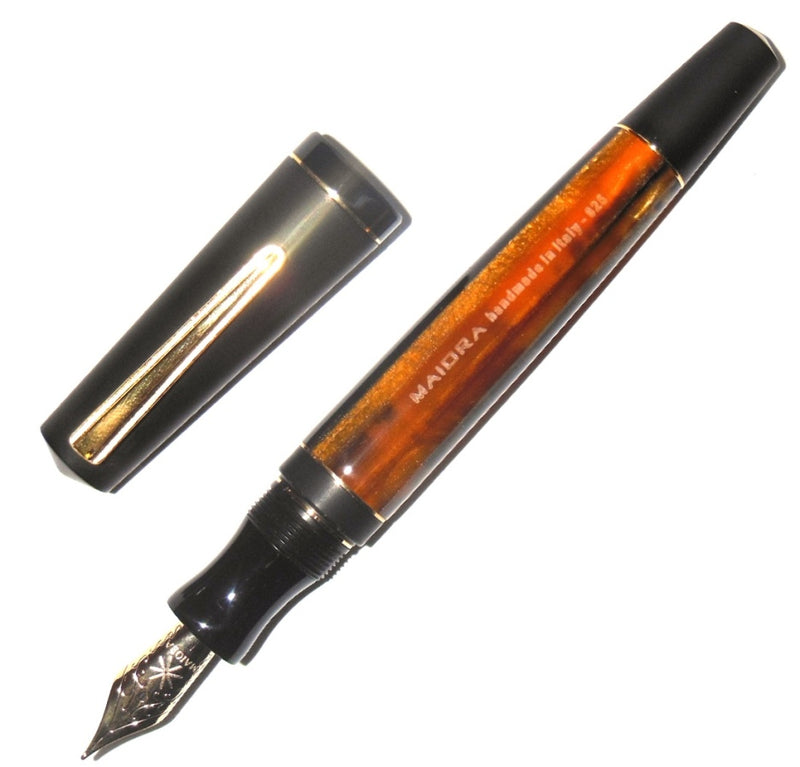 maiora-impronte-black-orange-oversized-fountain-pen-fine-pensavings