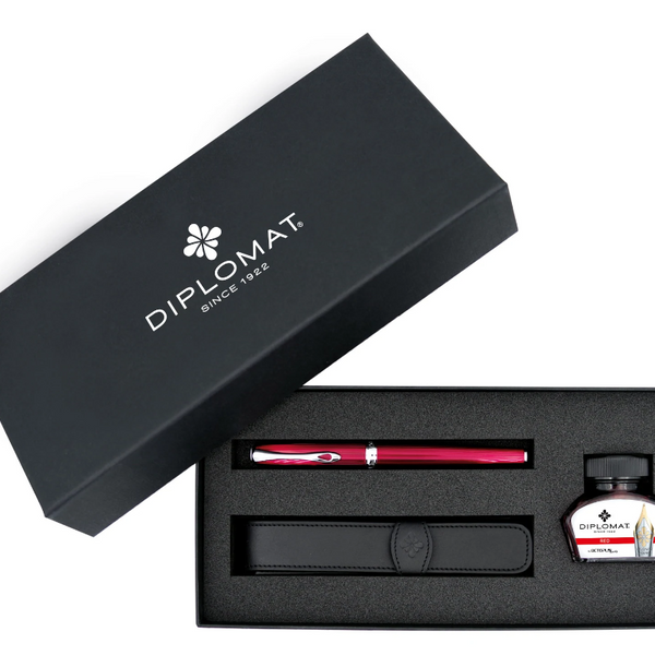 diplomat-excellence-fountain-pen-gift-set-red-pensavings