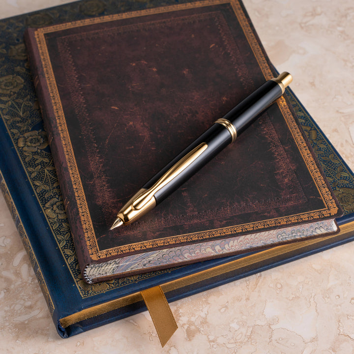 pilot-vanishing-point-fountain-pen-black-gold-pensavings