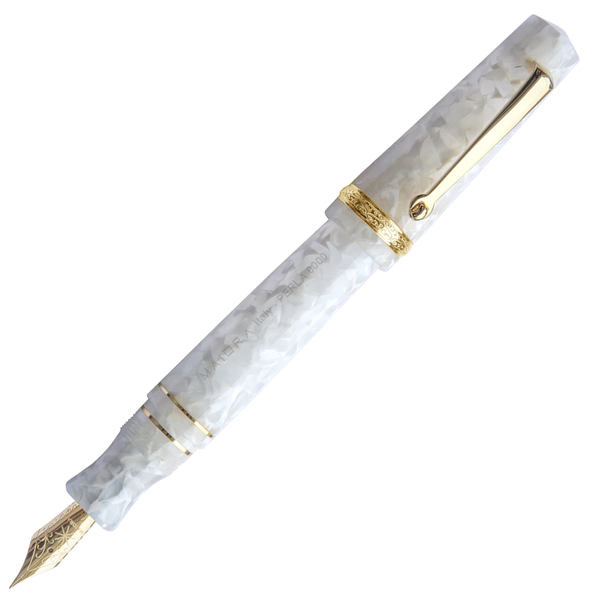Maiora-Aventus-perla-Fountain-Pen-white-Pensavings